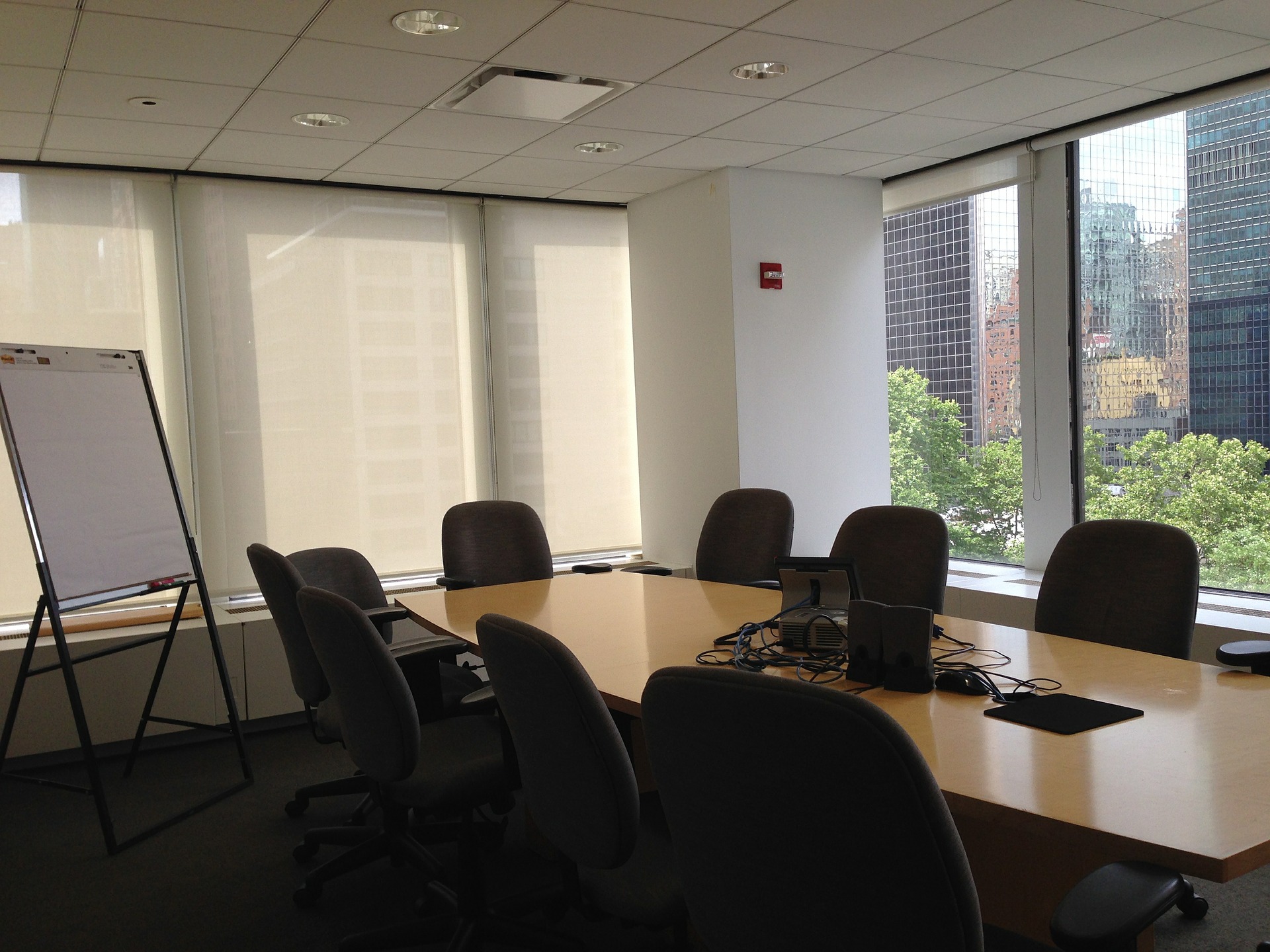 conference-room-386366_1920