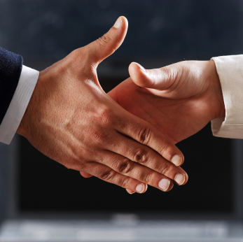 handshake_istockphoto_sykono