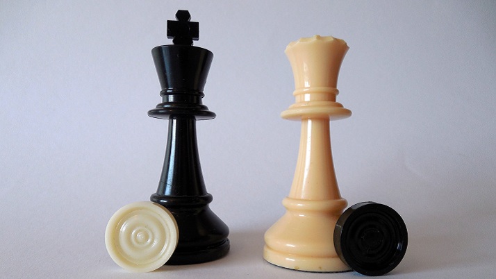 chess-pieces