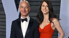 Bezos and wife